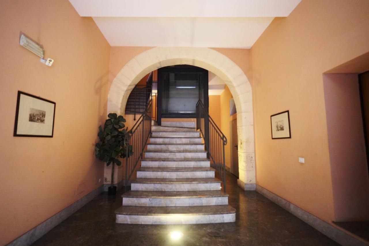 パレルモLa Casa Di Filippoアパートメント エクステリア 写真